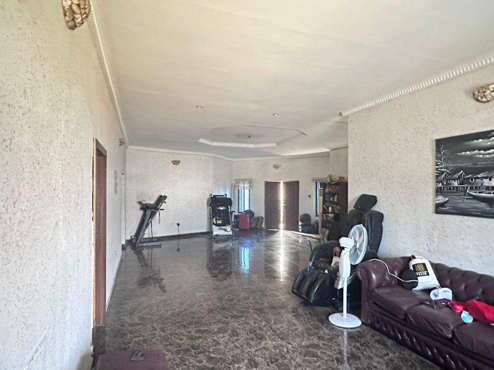 5-bedroom semi-detached house with BQ in Lakeview Park Ajah Lagos