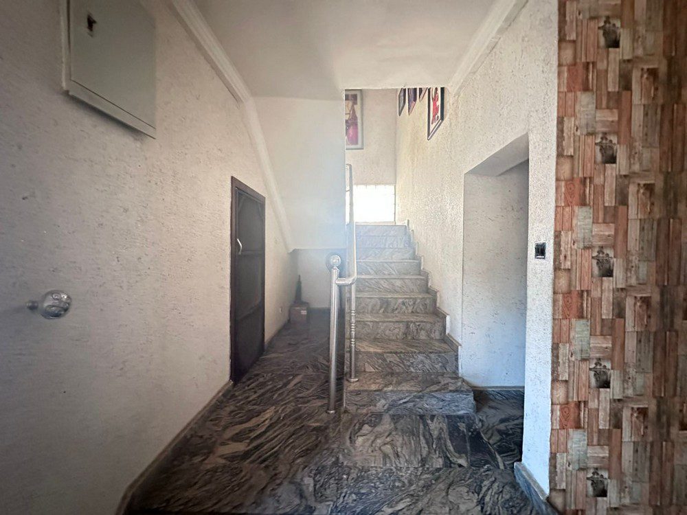 5-bedroom semi-detached house with BQ in Lakeview Park Ajah Lagos