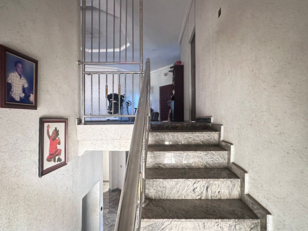 5-bedroom semi-detached house with BQ in Lakeview Park Ajah Lagos